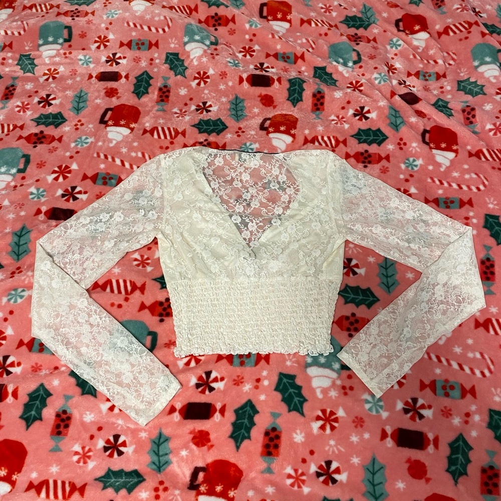 lace top - Picture 2 of 3
